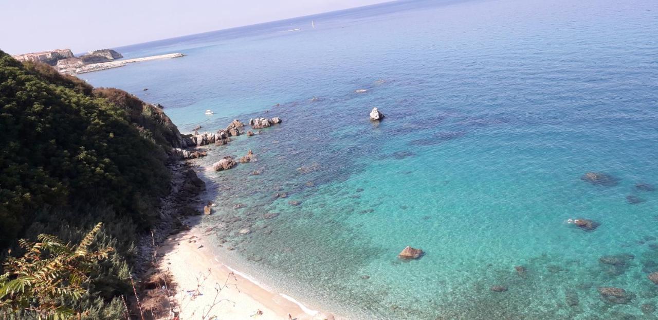 Le Camere Di Libero E Roberta Parghelia Εξωτερικό φωτογραφία