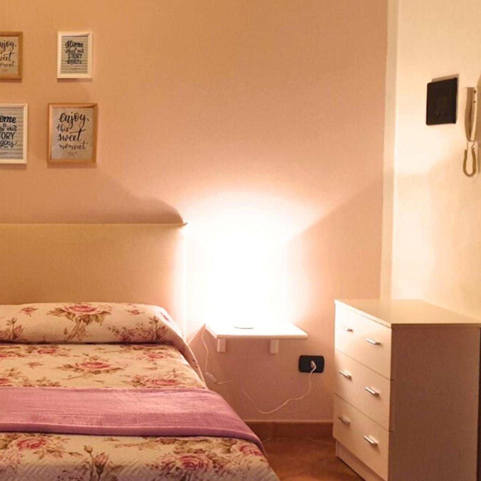Le Camere Di Libero E Roberta Parghelia Εξωτερικό φωτογραφία